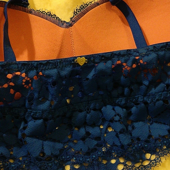 3/$20🎈 VS PINK lace bralette - Picture 4 of 5